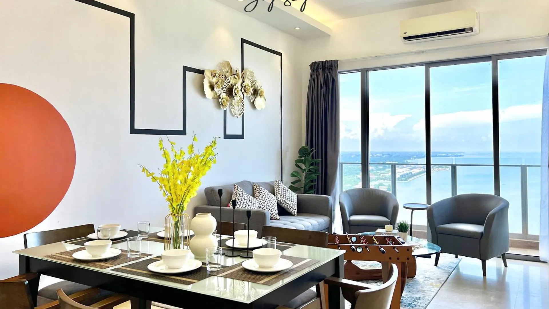 Silverscape Residence: Luxury Seaview Apartments with Infinity Pool Malacca