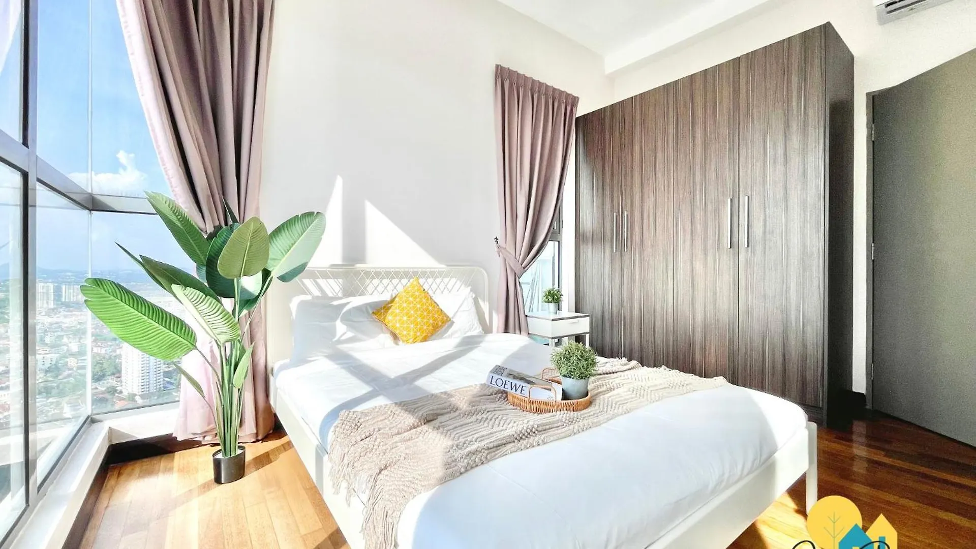 Silverscape Residence: Luxury Seaview Apartments with Infinity Pool Malacca Malaysia